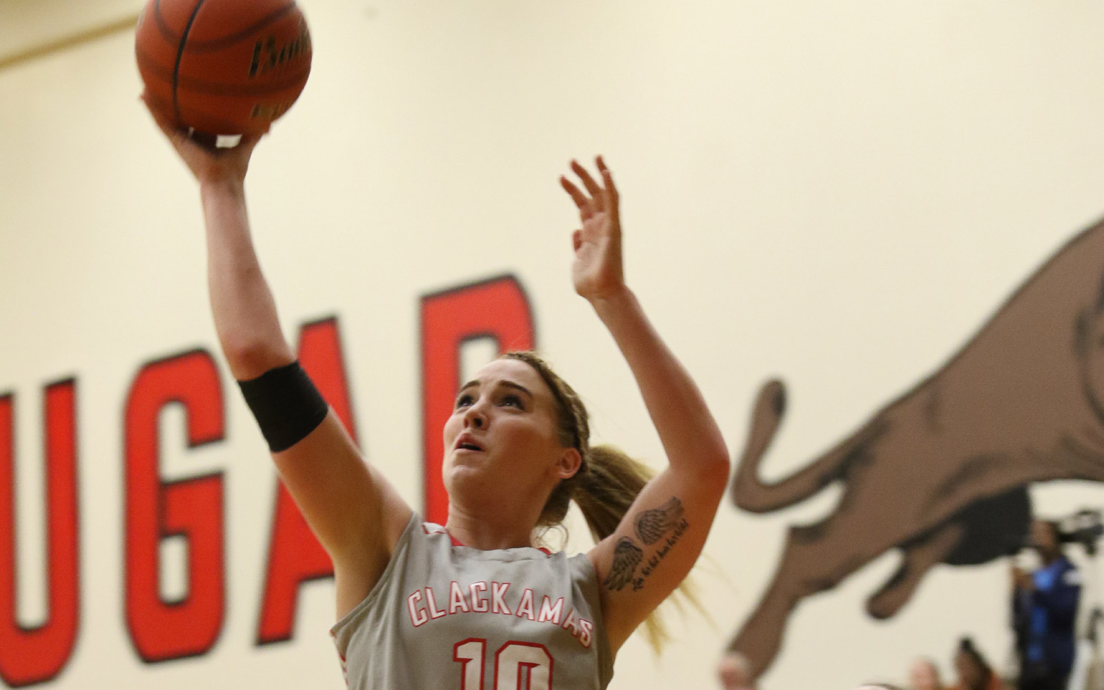BasketballW_slideshow1600x1000_08 BasketballW_slideshow1600x1000_08