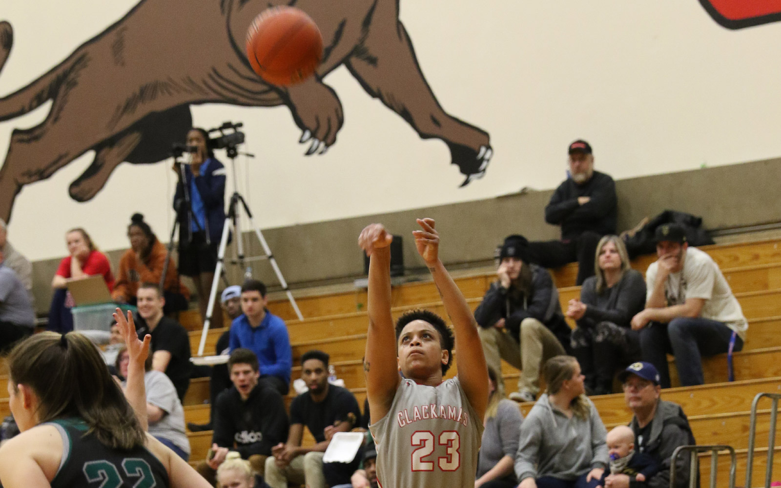 BasketballW_slideshow1600x1000_09 BasketballW_slideshow1600x1000_09