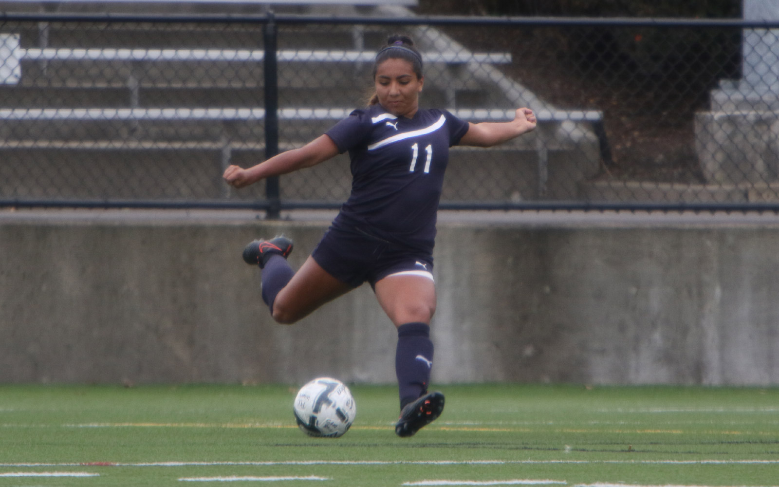 SoccerW_slideshow1600x1000_15 SoccerW_slideshow1600x1000_15