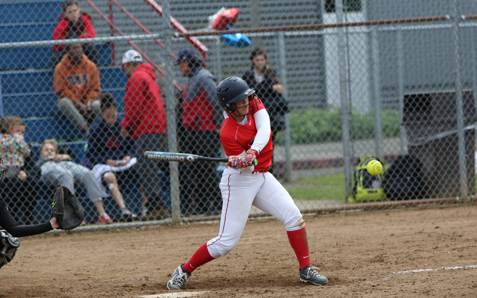 Softball_slideshow1600x1000_43 Softball_slideshow1600x1000_43