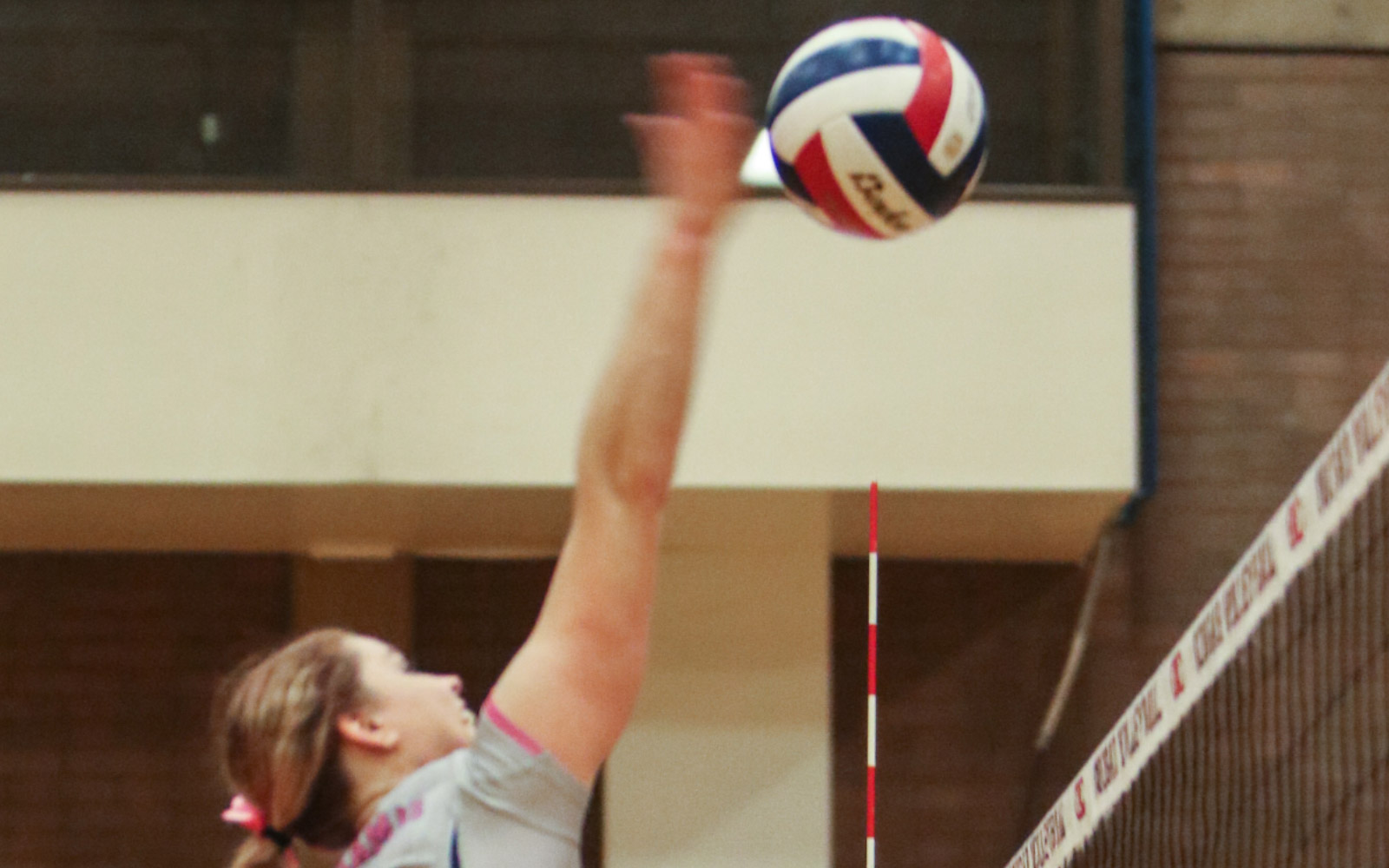 Volleyball_slideshow1600x1000_07 Volleyball_slideshow1600x1000_07