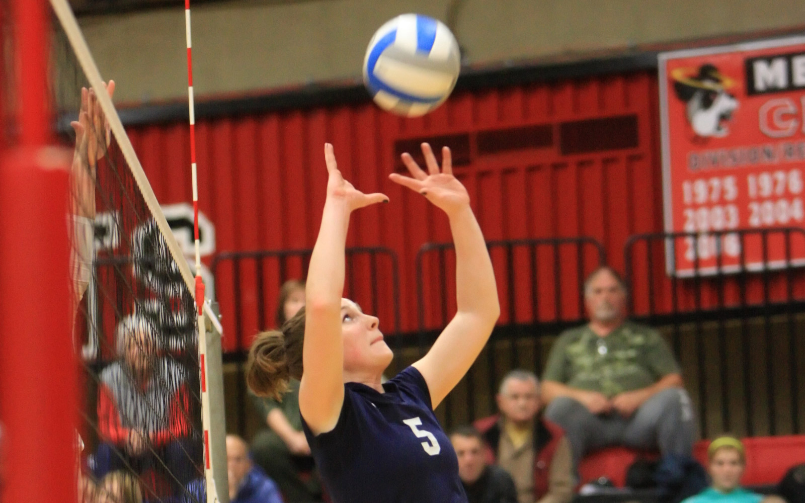 Volleyball_slideshow1600x1000_13 Volleyball_slideshow1600x1000_13
