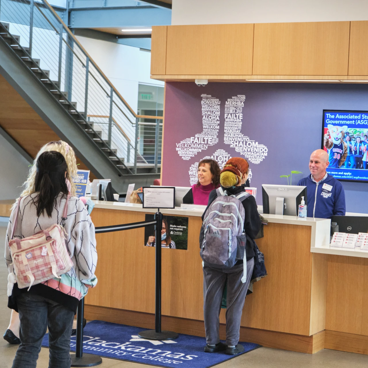 Students line up at the Wacheno Welcome Center front desk on CCC's Oregon City campus